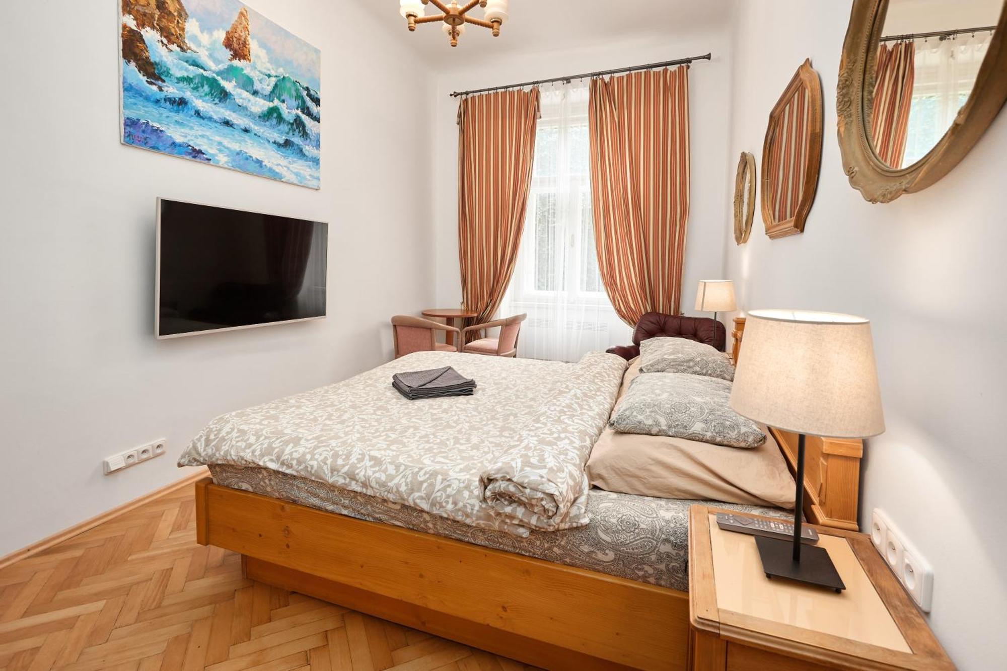 Ferienwohnung Old Town & Parking Assistance Prag Exterior foto